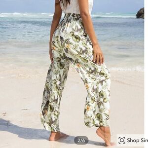 Wide leg tropical print pants